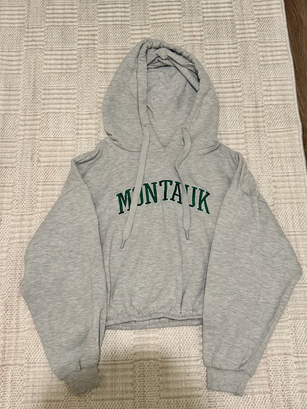 Forever 21 Gray Cropped Montauk Hoodie Sweatshirt